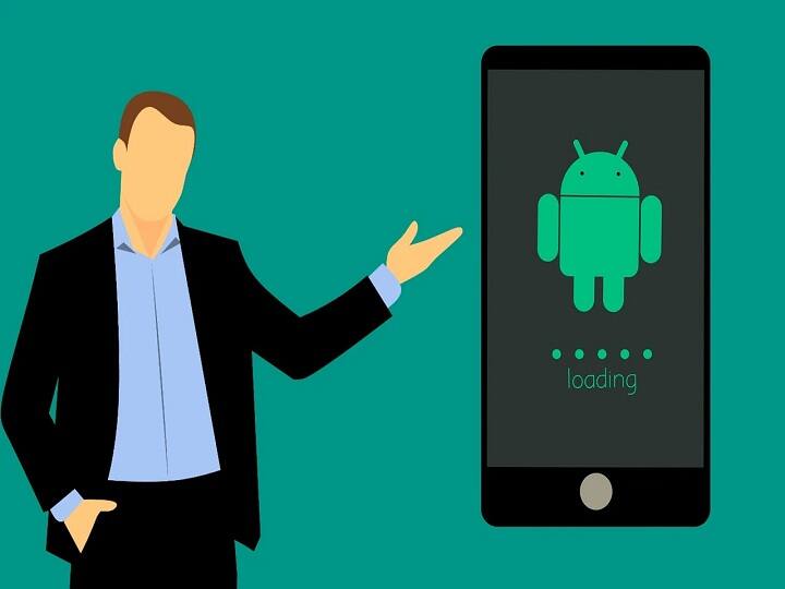 ऑपरेटिंग सिस्टम (ओएस): ऑपरेटिंग सिस्टम (Operating System) स्मार्टफोन के बेसिक फंक्शंस को कंट्रोल करता है और एक यूजर इंटरफेस प्रदान करता है. उदाहरणों में Android (Google), iOS (Apple), और Windows (Microsoft) शामिल हैं.