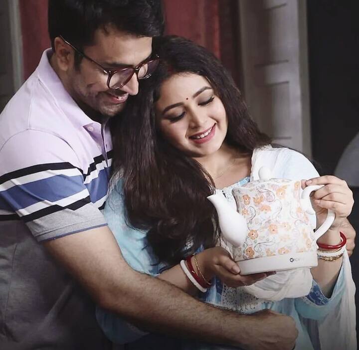 দ্বিতীয় মাসেও এই ছবির দৌড় জারি রয়েছে। এখনও মানুষ দেখতে আসছেন ভালবাসার এই ছবি। ২৬ মে, শুক্রবার প্যান ইন্ডিয়া মুক্তি পেয়েছে। মুম্বই,  দিল্লি,  বেঙ্গালুরু, হায়দরাবাদ, আহমেদাবাদ, পুণে ও গুয়াহাটিতে মুক্তি পেয়েছে এই ছবি। ইতিমধ্যেই বিদেশে এই ছবির স্ক্রিনিং সম্পন্ন হয়েছে।