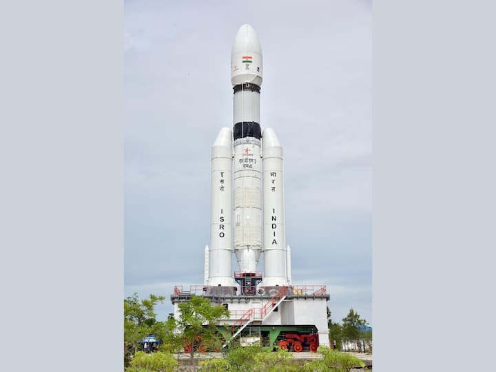 Chandrayaan-3: The mated assembly of Chandrayaan-3 and the LVM3 (Launch Vehicle Mark III) M4 vehicle was moved to the launch pad at Satish Dhawan Space Centre, Sriharikota, Andhra Pradesh, on July 6, 2023. (Photo: Twitter/@ISRO)