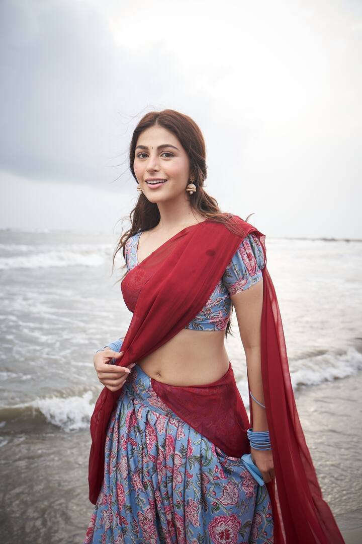 ముంబైకి చెందిన ఈ బ్యూటీ 2018 లో మోస్ట్‌ డిజైరబుల్‌ ఉమెన్‌ బిరుదు పొందింది.