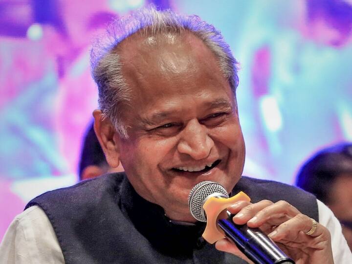 How to apply for ashok Gehlot government Jan Samman Video Contest and get lakhs of rupees prize in Rajasthan Watch: गहलोत सरकार के 'जन सम्मान वीडियो कॉन्टेस्ट' के लिए कैसे करें अप्लाई और पाएं लाखों रुपये इनाम, एक क्लिक पर पूरी डिटेल
