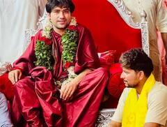 Baba Bageshwar Dham: ટીમ ઈન્ડિયાનો આ સ્પિનર બાગેશ્વર ધામ પહોંચ્યો, તસવીરો સોશિયલ મીડિયામાં વાયરલ 