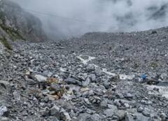 Pakistan Landslide: ਖ਼ੈਬਰ ਪਖਤੂਨਖਵਾ 'ਚ ਕ੍ਰਿਕਟ ਖੇਡਦੇ ਸਮੇਂ ਡਿੱਗੀਆਂ ਢਿੱਗਾਂ, ਦਰਜਨਾਂ ਬੱਚੇ ਮਲਬੇ ਹੇਠ ਦਬੇ, 8 ਦੀ ਮੌਤ