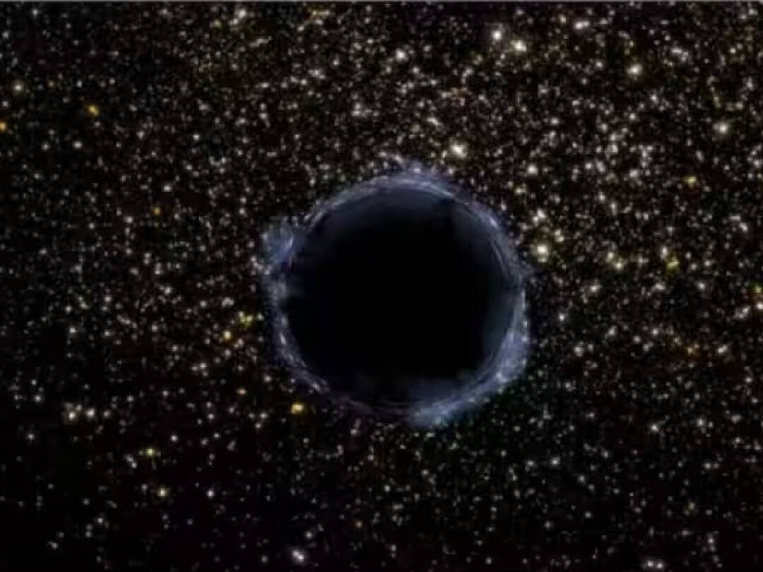 James Webb Space Telescope: பிரபஞ்சத்திலேயே மிகப்பெரிய கருந்துளை.. ஜேம்ஸ் வெப் ஸ்பேஸ் டெலஸ்கோப்பில் புதிய சாதனை.. The James Webb Space Telescope has discovered the most distant supermassive black hole ever seen in the universe. James Webb Space Telescope: பிரபஞ்சத்திலேயே மிகப்பெரிய கருந்துளை.. ஜேம்ஸ் வெப் ஸ்பேஸ் டெலஸ்கோப்பில் புதிய சாதனை..