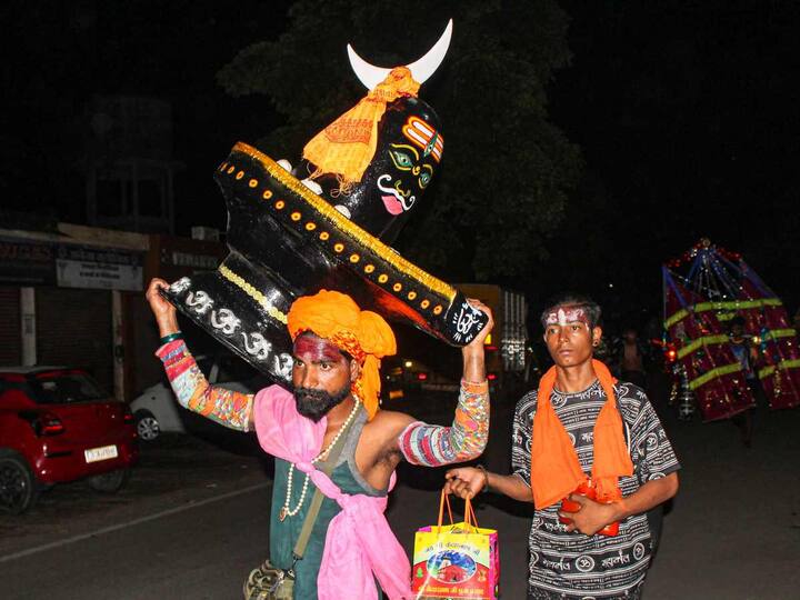 Devotees also carried a 'Shiva linga' during the Kanwar Yatra in Haridwar, earlier on Wednesday. (Source: PTI)