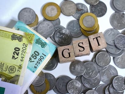 Centre Authorises Release Of Tax Devolution Of Rs 72,961 Crore To States Tax Devolution: வரிப் பங்கீடாக ரூ.72,961 கோடியை விடுவித்த மத்திய அரசு..! தமிழ்நாட்டிற்கு இவ்வளவுதானா?