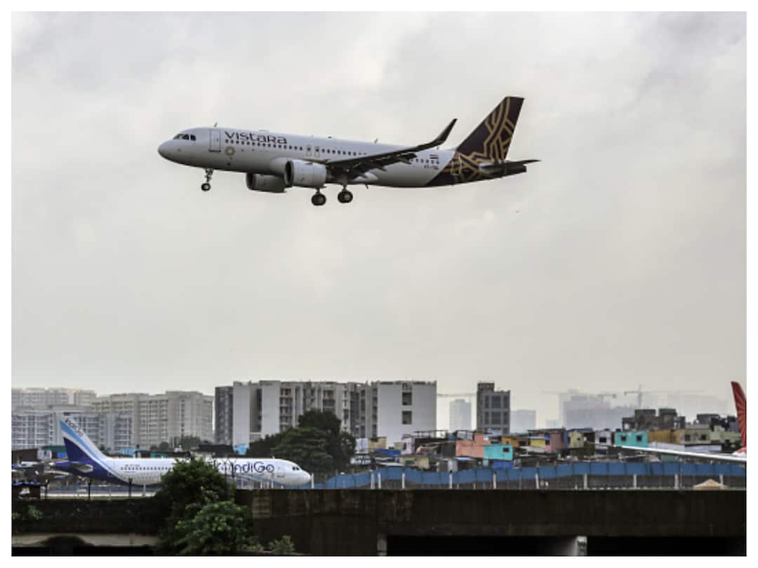 Kolkata-Bound Vistara Flight Returns To Delhi Due To Technical Snag Kolkata-Bound Vistara Flight Returns To Delhi Due To Technical Snag