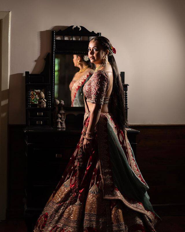 એટલા માટે તે લાંબા સમયથી સોશિયલ મીડિયા પર પોતાની વેકેશનની તસવીરો શેર કરીને ચાહકોને દિવાના બનાવી રહી છે.