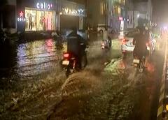 Rajkot Rain: રાજકોટ શહેરમાં વરસાદ શરુ, અનેક વિસ્તારોમાં ભરાયા પાણી