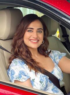 Kusha Kapila , Urfi Javed : उर्फी जावेद देतेय ब्रेकअपनंतर सावरण्याचे धडे