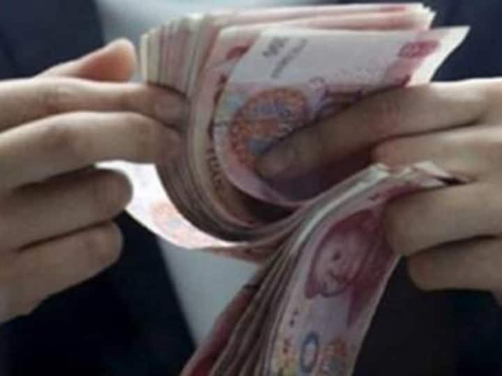 Yuan became cheaper than dollar, is China’s economy weakening?