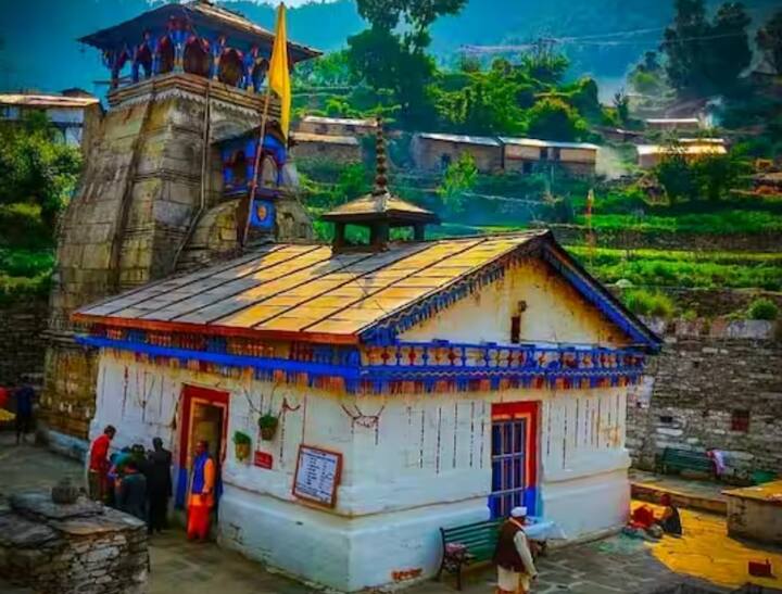 ਬੁਕਿੰਗ ਲਈ ਤੁਸੀਂ ਮੰਦਰ ਦੁਆਰਾ ਜਾਰੀ ਕੀਤੇ ਗਏ ਨੰਬਰਾਂ 'ਤੇ ਸੰਪਰਕ ਕਰ ਸਕਦੇ ਹੋ। ਤੁਹਾਨੂੰ ਇਹ ਨੰਬਰ ਗੂਗਲ 'ਤੇ ਵੀ ਕਈ ਥਾਵਾਂ 'ਤੇ ਮਿਲਣਗੇ। ਤੁਹਾਡੀ ਸਹੂਲਤ ਲਈ, ਅਸੀਂ ਇੱਥੇ ਇਹ ਨੰਬਰ ਲਿਖ ਰਹੇ ਹਾਂ। ਇਹ ਨੰਬਰ ਹਨ- 9690366214, 9675924898।