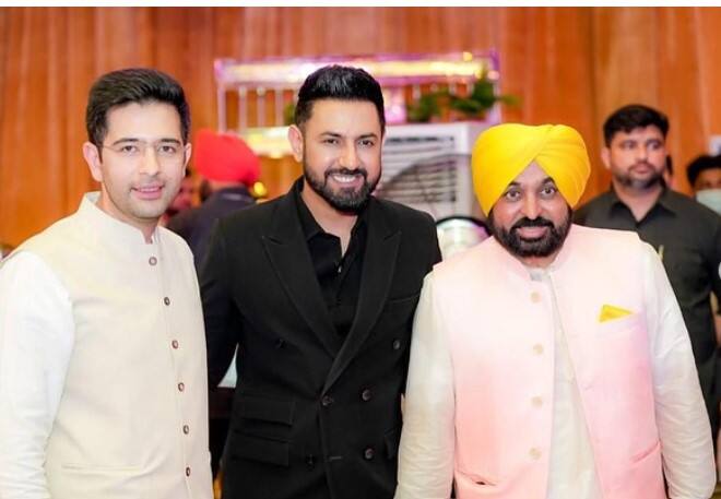 ਇਸ ਤਸਵੀਰ ਵਿੱਚ ਗਿੱਪੀ ਗਰੇਵਾਲ ਰਾਘਵ ਚੱਢਾ ਅਤੇ ਸੀਐਮ ਮਾਨ ਪੋਜ਼ ਦਿੰਦੇ ਹੋਏ ਦਿਖਾਈ ਦੇ ਰਹੇ ਹਨ।