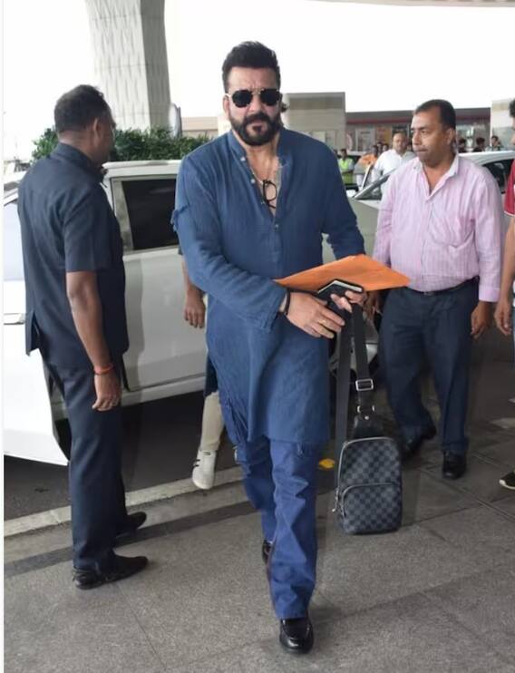 Sanjay Dutt appeared in dark glasses and blue look at the airport, fans liked his handsome look Sanjay Dutt appeared in dark glasses and blue look at the airport, fans liked his handsome look