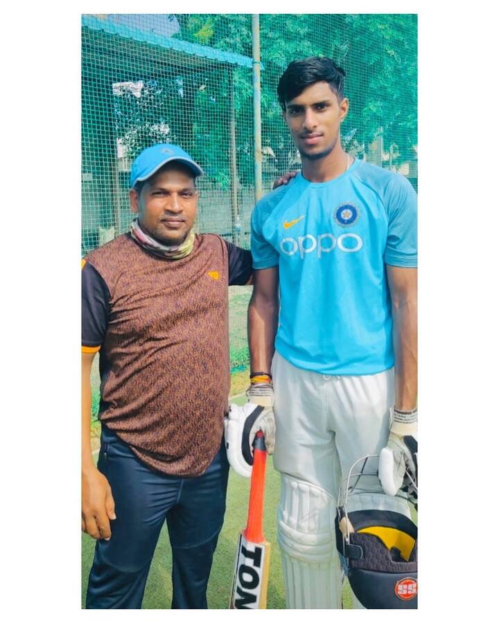 तिलक को सलाम ने टेनिस बॉल खेलते हुए देखने के बाद उनसे पूछा था कि वह किस क्लब से खेलते हैं. इस पर तिलक ने जवाब देते हुए कहा था कि वह सिर्फ यहां रविवार को खेलने आते हैं. उस समय तिलक की उम्र महज 11 साल थी.