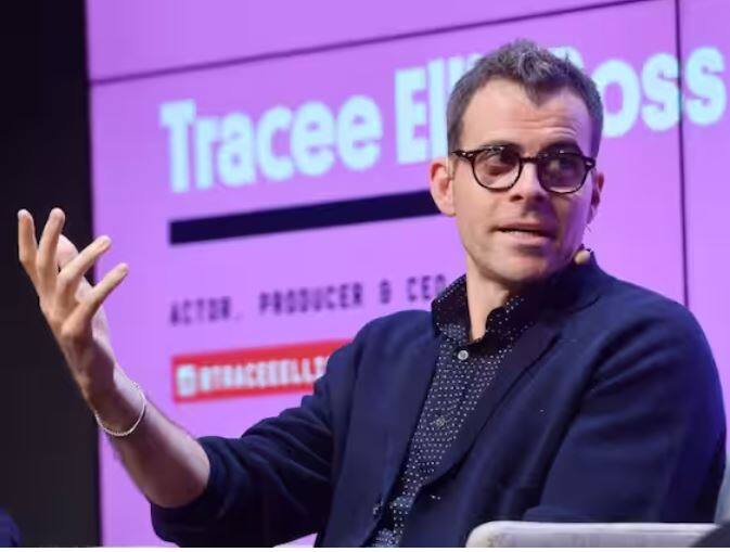 ਥ੍ਰੈਡਸ ਬਾਰੇ, ਇੰਸਟਾਗ੍ਰਾਮ ਦੇ ਮੁਖੀ ਐਡਮ ਮੋਸੇਰੀ ਨੇ ਕਿਹਾ ਕਿ ਥ੍ਰੈਡਸ ਦਾ ਟੀਚਾ ਟਵਿੱਟਰ ਨੂੰ ਬਦਲਣਾ ਨਹੀਂ ਹੈ। ਇਸ ਦੀ ਬਜਾਏ ਇਸਦਾ ਉਦੇਸ਼ ਉਹਨਾਂ ਭਾਈਚਾਰਿਆਂ ਲਈ ਇੰਸਟਾਗ੍ਰਾਮ 'ਤੇ ਇੱਕ ਜਨਤਕ ਜਗ੍ਹਾ ਬਣਾਉਣਾ ਹੈ ਜਿਨ੍ਹਾਂ ਨੇ ਕਦੇ ਵੀ ਟਵਿੱਟਰ ਨੂੰ ਅਸਲ ਵਿੱਚ ਨਹੀਂ ਅਪਣਾਇਆ।