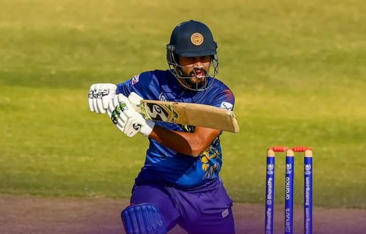 பின்னர் களமிறங்கிய இலங்கை அணி வீரர்கள் அதிரடியாக ஆடி அணியை வெற்றி பாதைக்கு அழைத்து சென்றனர்.