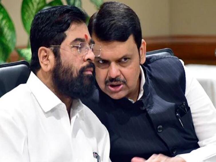 Maharashtra politics discussion between CM  Eknath Shinde and Dcm Devendra Fadnavis in mumbai Maharashtra : फडणवीसांनी रात्री घेतली मुख्यमंत्र्यांची भेट, दोघांमध्ये तब्बल सव्वा दोन तास चर्चा 