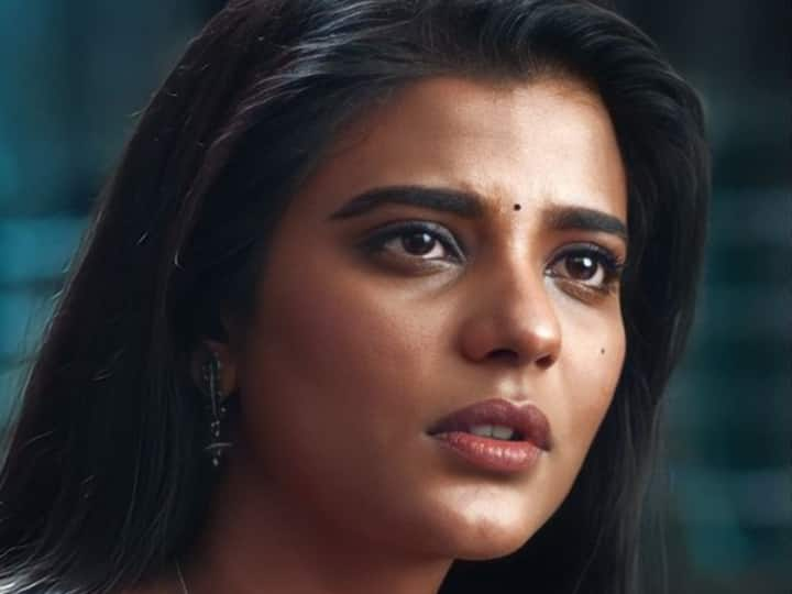 Aishwarya Rajesh: காக்காமுட்டை திரைப்படத்தை பார்த்து பலரும் என் நடிப்பை பாராட்டிய போதிலும் யாரும் தனக்கு வாய்ப்பு தரவில்லை என்று புலம்பி உள்ளார் ஐஸ்வர்யா ராஜேஷ்.