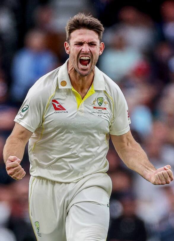 52.3 ஓவரில் 237 ரன்கள் அடித்து ஆல் அவுட் ஆனது இங்கிலாந்து. 26 ரன்கள் முன்னிலையுடன் தனது இரண்டாவது இன்னிங்ஸை  தொடங்கிய ஆஸ்திரேலியாவுக்கு ஆரம்பமே மோசமாக அமைந்தது.