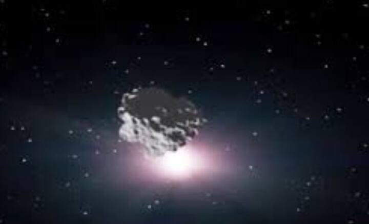 এর ফলে, মাঝে মধ্যেই গ্রহ এবং গ্রহাণুর ছায়ায় ঢাকা পড়ে যায় রেগুলাস। উদাহরণস্বরূপ বলা যায়, ১৯৫৯ সালে শুক্রগ্রহই ঢেকে দিয়েছিল রেগুলাসকে।