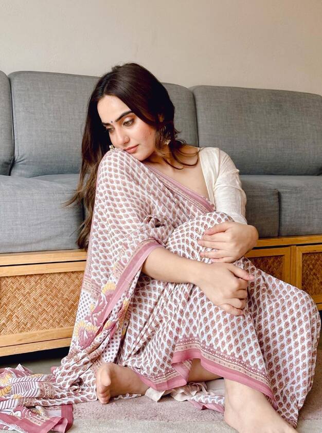 'स्वाईप राईड' हा एक असा शो आहे ज्यात कुशा सेलेब्रिटींना बोलावते आणि ती त्यांच्यासोबत डेटींग टिप्स विषयी चर्चा करते. 'स्वाईप राईड' चा सीजन 3 Jio Cinema वर फ्रीमध्ये तुम्ही पाहू शकता.