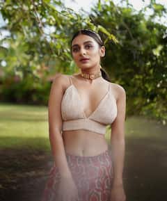 Esther Anil Photos: దృశ్యం చిన్నారి చాలా పెద్దైపోయింది!