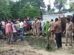 प्रेमी के साथ पत्नी को आपत्तिजनक हालत में देख पत‍ि ने खोया आपा, धारदार हथियार से कर दी हत्या