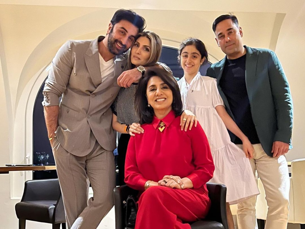 celebrare il 65° compleanno di Neetu Kapoor in Italia;  Ranbir Kapoor, Riddhima Sahani Partecipa;  Alia Bhatt reagisce