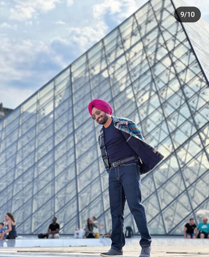ਇਸ ਸਾਲ ਸਰਤਾਜ ਨੇ 'ਕਲੀ ਜੋਟਾ' ਫਿਲਮ ਨਾਲ ਐਕਟਿੰਗ ਦੀ ਦੁਨੀਆ 'ਚ ਵੀ ਕਦਮ ਰੱਖਿਆ ਸੀ। ਉਨ੍ਹਾਂ ਦੇ ਕਿਰਦਾਰ ਦੀਦਾਰ ਨੂੰ ਖੂਬ ਪਸੰਦ ਕੀਤਾ ਗਿਆ ਸੀ।