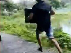 WB Panchayat Polls 2023: बंगाल पंचायत चुनाव के बीच तनातनी, कहीं आगजनी तो कहीं तोड़फोड़! | ABP News