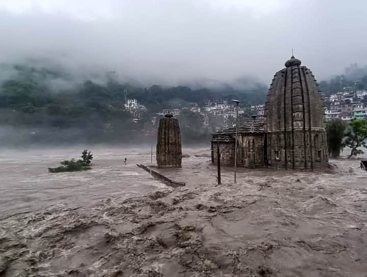 Weather Update: Heavy flooding in rivers, roads become sea, torrential rain alert from Uttarakhand to Bihar Weather Update: નદીઓ ગાંડીતૂર, રસ્તા પાણીમાં ગરકાવ, આ રાજ્યમાં સાંબેલાધાર વરસાદની આગાહી