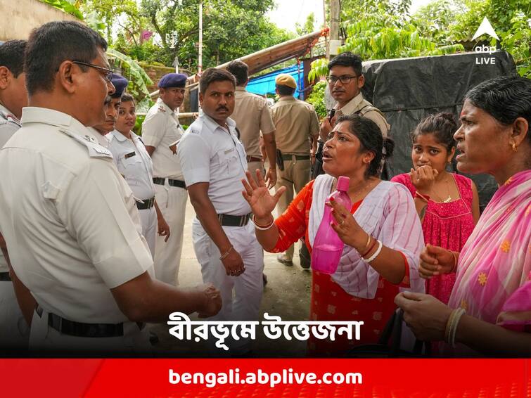 Villagers are prevented from taking ballot boxes from booths Panchayat Election 2023: 'বাহিনীর পাহারাতে যেতে হবে', বুথ থেকে ব্যালট বাক্স নিয়ে যেতে বাধা গ্রামবাসীদের