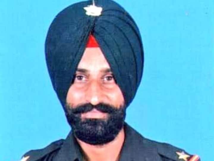 नायब सूबेदार समेत दो जवान पुंछ में बहे, उफनाती नदी पार करते वक्त तेज बहाव की चपेट में आए jammu kashmir naib subedar kuldeep singh and an other soldier swept away in poonch area नायब सूबेदार समेत दो जवान पुंछ में बहे, उफनाती नदी पार करते वक्त तेज बहाव की चपेट में आए