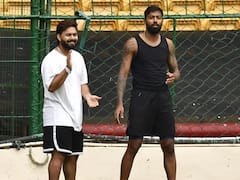 दिलीप ट्रॉफी का सेमीफाइनल मैच देखने हार्दिक पांड्या, ऋषभ पंत को साथ देख पढ़ें फैंस ने क्या कहा