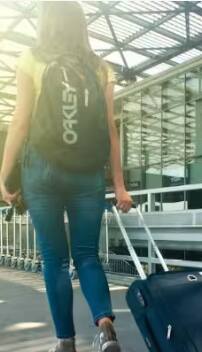 ਇਸ ਦੇਸ਼ 'ਚ Trolly Bags ਇਸਤੇਮਾਲ ਕਰਨ 'ਤੇ ਲਾਈ ਪਾਬੰਦੀ, ਅਜਿਹਾ ਕੀਤਾ ਤਾਂ ਲਗਦਾ ਹੈ ਭਾਰੀ ਜੁਮਾਰਨਾ