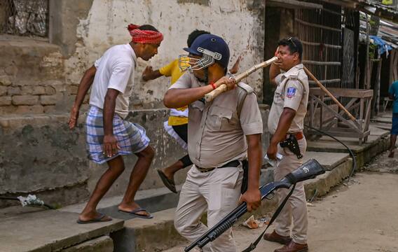 Bengal Panchayat Elections: हाईजैक हुए बैलेट, बूथ-बूथ बरसी बुलेट! खून से लाल बंगाल की विचलित करने वाली तस्वीरें