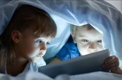 ਕੀ ਤੁਹਾਡਾ ਬੱਚਾ ਵੀ ਤਾਂ ਨਹੀਂ ਵੇਖ ਰਿਹਾ ਫੋਨ 'ਤੇ ਪੁੱਠੀਆਂ-ਸਿੱਧੀਆਂ ਚੀਜ਼ਾਂ? ਕਿਤੇ ਵੀ ਬੈਠੇ ਇੰਝ ਰੱਖੋ ਨਜ਼ਰ, ਤੁਰੰਤ ਆ ਆਏਗਾ ਨੋਟੀਫਿਕੇਸ਼ਨ