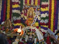 In Pics: ఉజ్జయిని మహాంకాళి బోనాలు ప్రారంభం - ఫోటోలు చూసేయండి