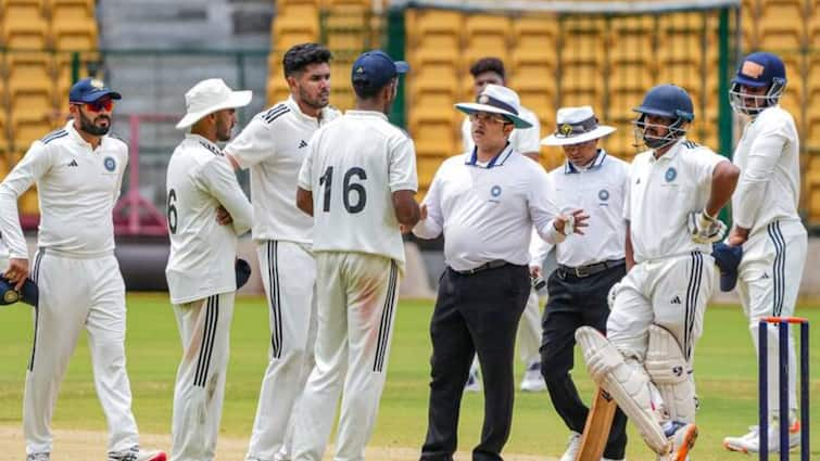 Duleep Trophy 2023: Controversy erupts as North Zone takes unique step to deny South Zone win in the semi final Duleep Trophy 2023: ৩ বল করতে লাগল প্রায় ৫ মিনিট! দলীপ সেমিফাইনালে উত্তরাঞ্চলের কাণ্ডে বিতর্কের ঝড়