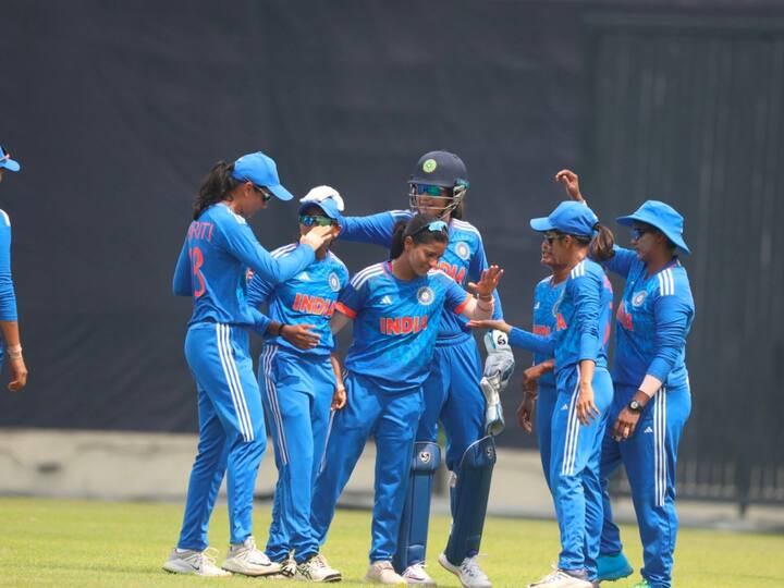 IND W vs BAN W 1st T20I India Women Won by 7 Wickets Against Bangladesh Women Harmanpreet Kaur 54 Runs Smriti Mandhana Harmanpreet Kaur's Half-Century Helps IND-W To 7-Wicket Win Over Bangladesh In 1st T20I