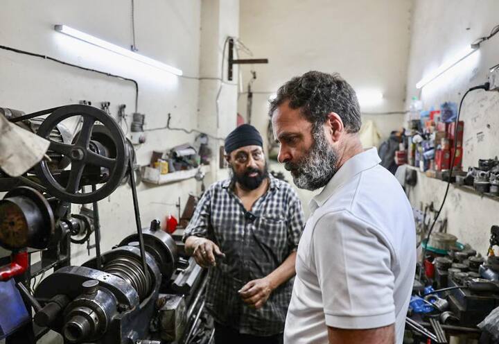 राहुल गांधी के यूट्यूब चैनल से शेयर किए गए इस वीडियो में राहुल गांधी कहते दिख रहे हैं, 