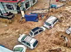 Monsoon: પાણી-પાણી થયો દેશ ! તસવીરોમાં જુઓ ભારે વરસાદથી મચેલી તબાહીના દ્રશ્યો