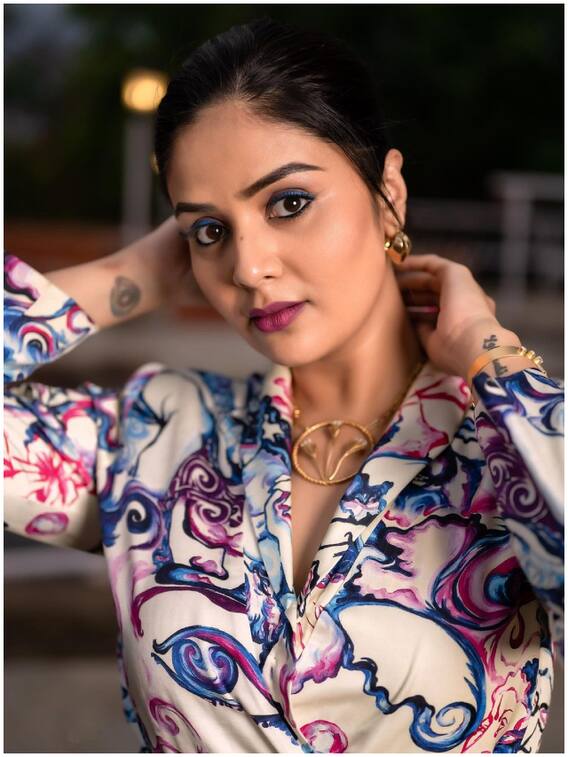 స్టార్ 'మా' పరివార్ కోసం శ్రీముఖి సొగసులు