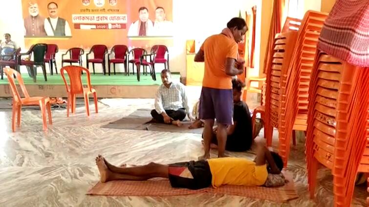 BJP Workers Take Shelter In Suri Party Office After Poll Violence In Election Day Of Panchayat Election 2023 Panchayat Election 2023:ভোট মিটতেই সংঘর্ষকবলিত এলাকা থেকে সিউড়ি পার্টি অফিসে আশ্রয় বিজেপি কর্মীদের