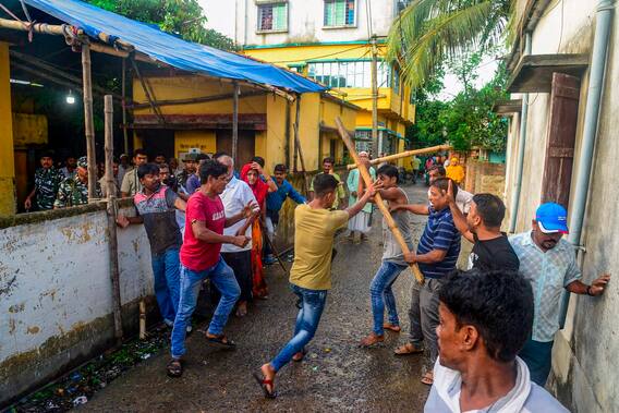 Bengal Panchayat Elections: हाईजैक हुए बैलेट, बूथ-बूथ बरसी बुलेट! खून से लाल बंगाल की विचलित करने वाली तस्वीरें