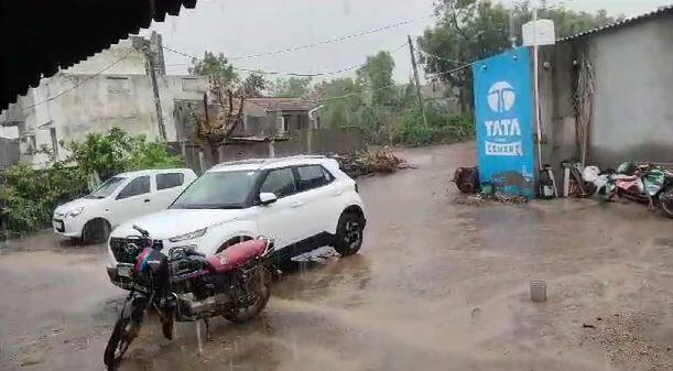 Gujarat Monsoon: Among the 224 talukas in the state in last 24 hours receives rainfall know where highest rainfall. Gujarat Rain: રાજ્યમાં 24 કલાકમાં 224 તાલુકામાં મેઘમહેર, સૌરાષ્ટ્રના આ તાલુકામાં પડ્યો સૌથી વધુ વરસાદ