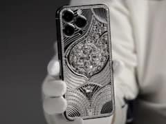 ফোনের দাম ৫ কোটি! সোনা-হিরে কী নেই সেখানে