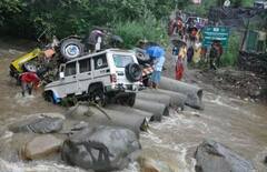 Monsoon: પાણી-પાણી થયો દેશ ! તસવીરોમાં જુઓ ભારે વરસાદથી મચેલી તબાહીના દ્રશ્યો