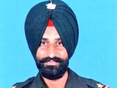 జమ్ముకశ్మీర్‌లో ముంచెత్తిన వరదలు, ఇద్దరు సైనికులు గల్లంతు - మృతి